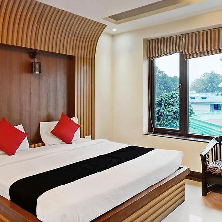 Capital O 1641 Hotel Radiance Paradise Dehradun Exterior photo